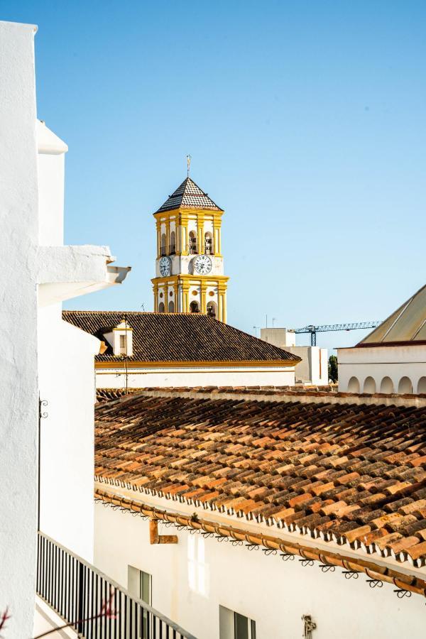 Escuela Village Marbella Exterior foto